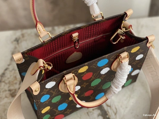 YK ONTHEGO VUITTON PM X LOUIS 0112